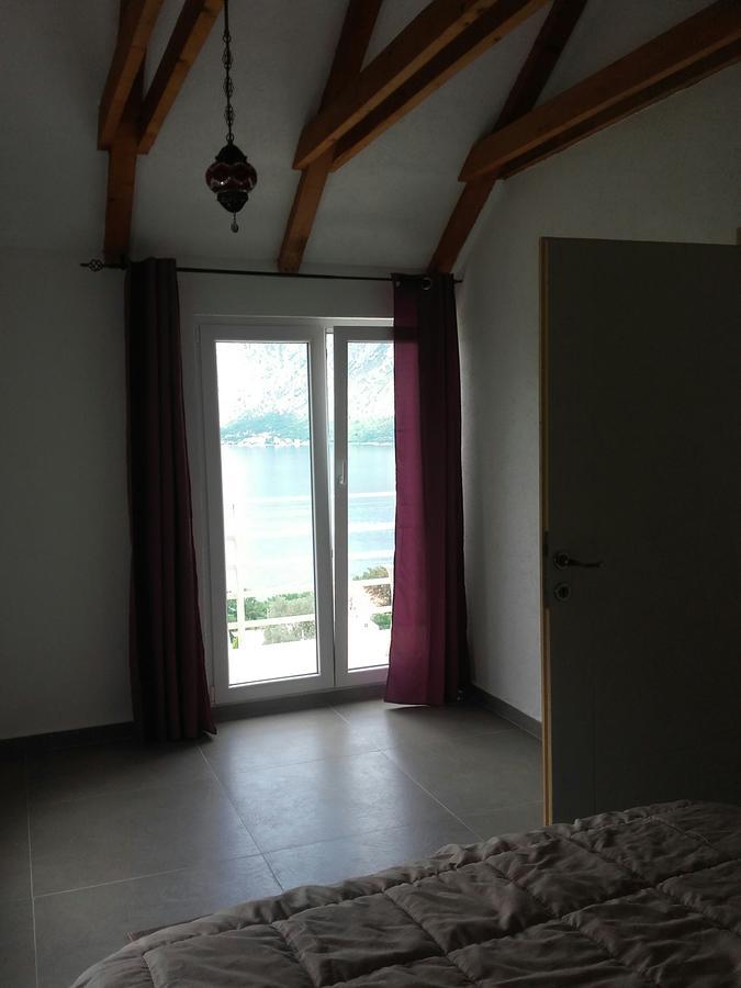 Apartment Marija Kotor Bagian luar foto