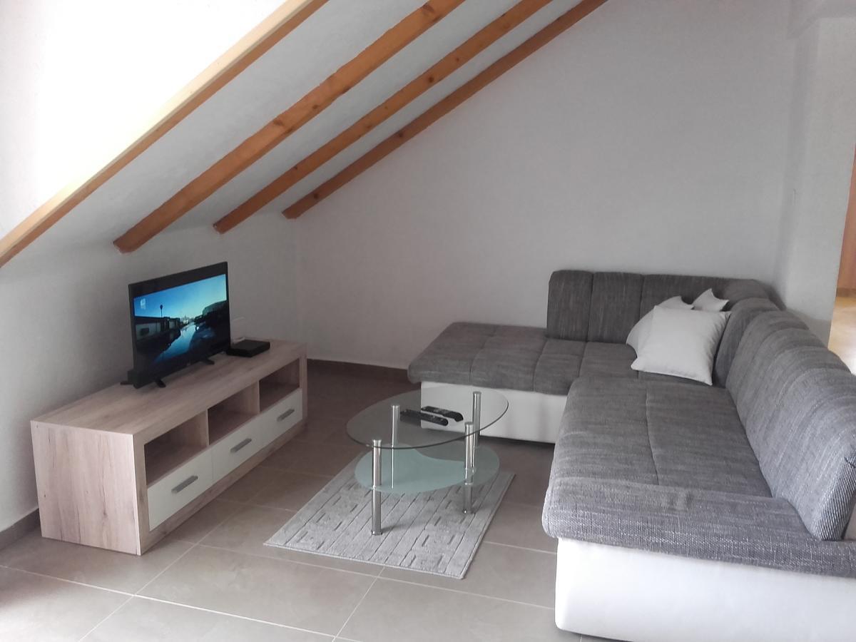Apartment Marija Kotor Bagian luar foto