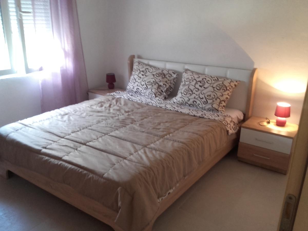 Apartment Marija Kotor Bagian luar foto